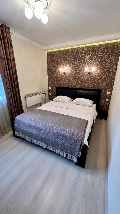 Apartment On Nauki Avenue 102 Dnipro Ngoại thất bức ảnh