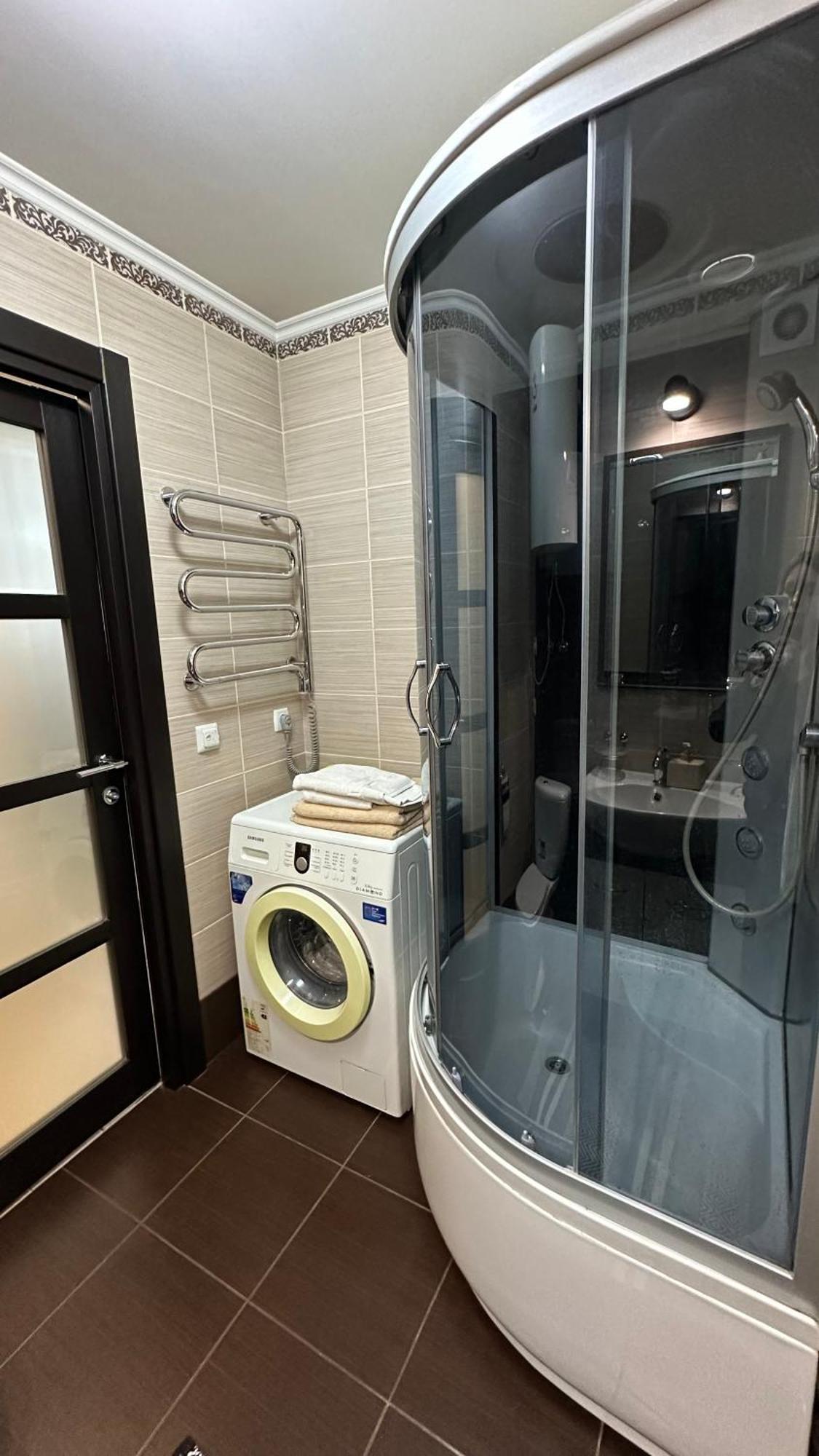 Apartment On Nauki Avenue 102 Dnipro Ngoại thất bức ảnh