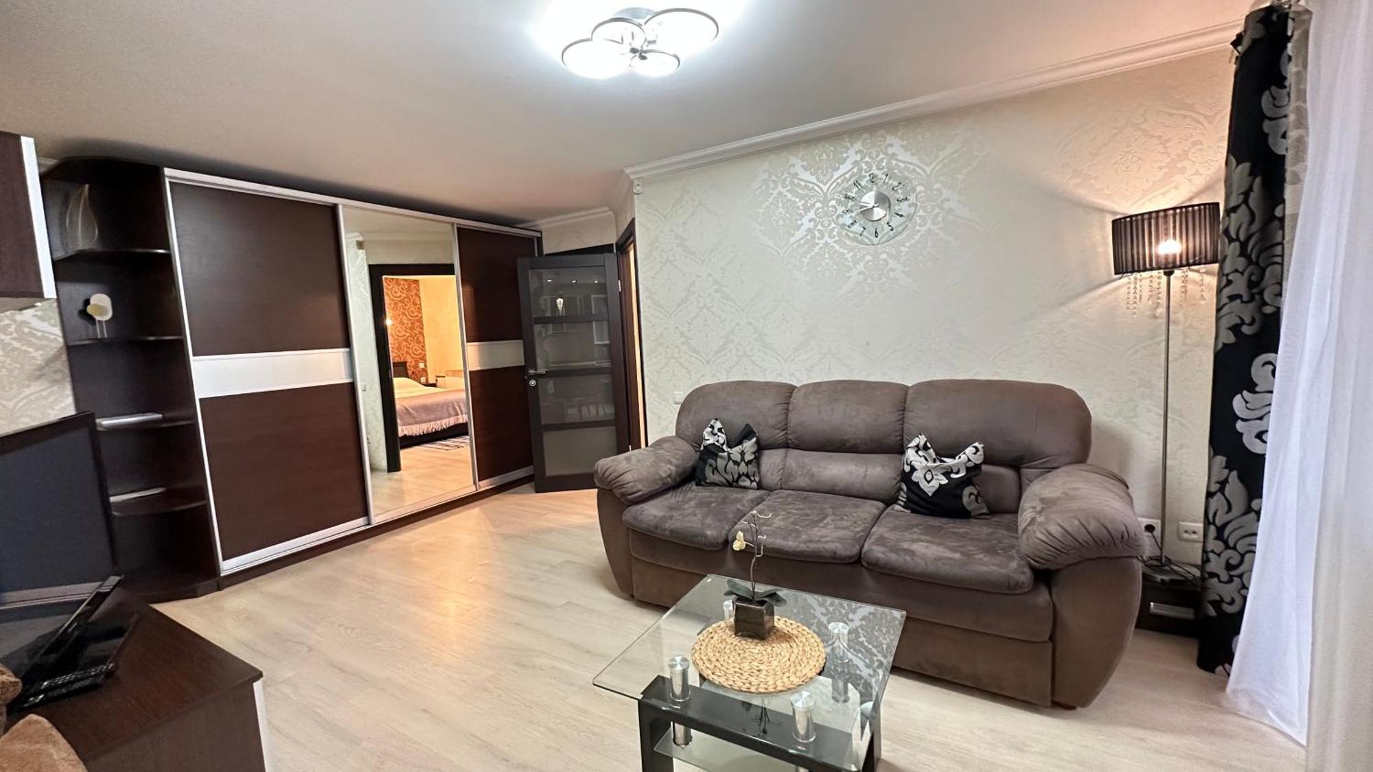 Apartment On Nauki Avenue 102 Dnipro Ngoại thất bức ảnh