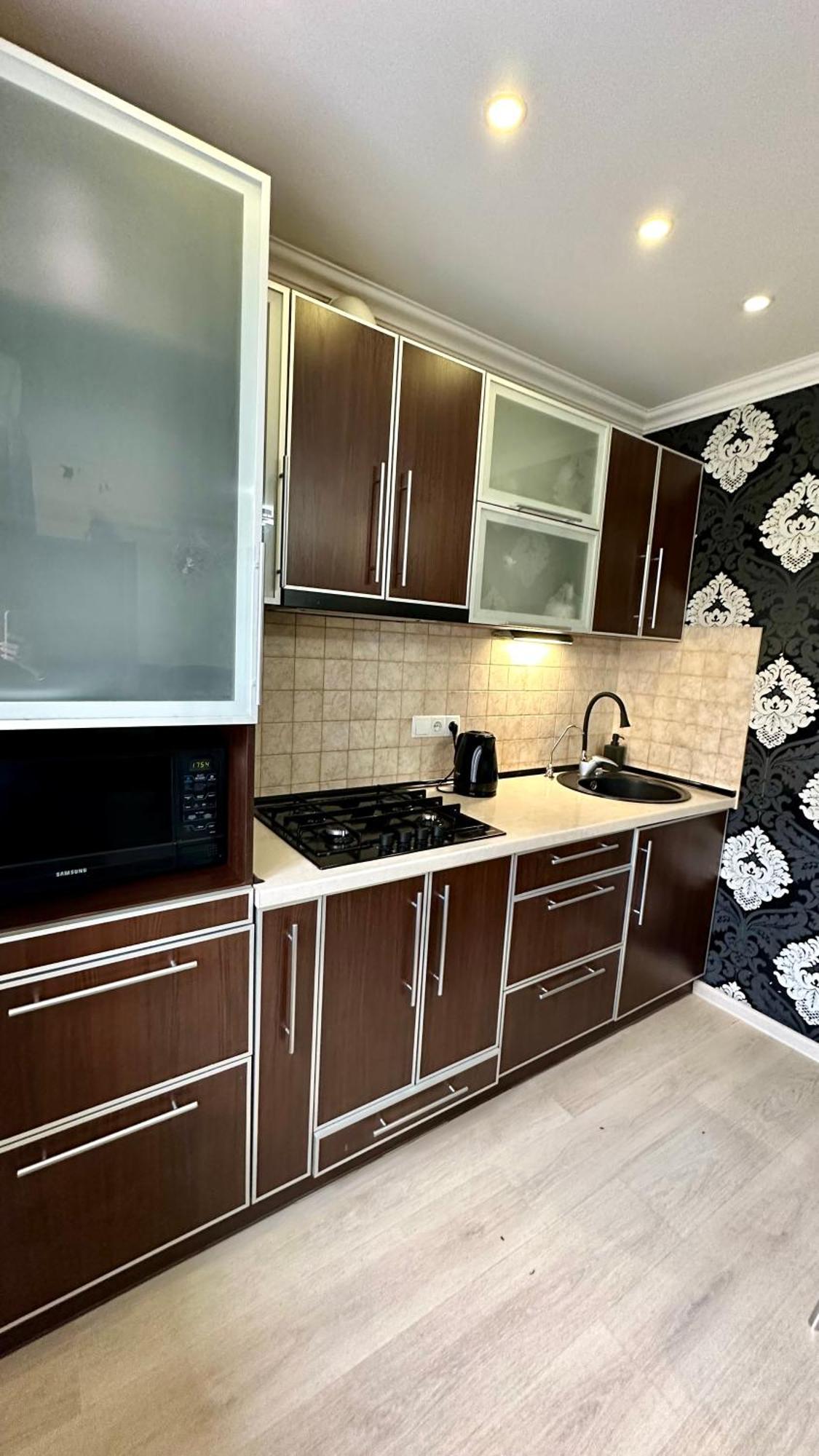 Apartment On Nauki Avenue 102 Dnipro Ngoại thất bức ảnh